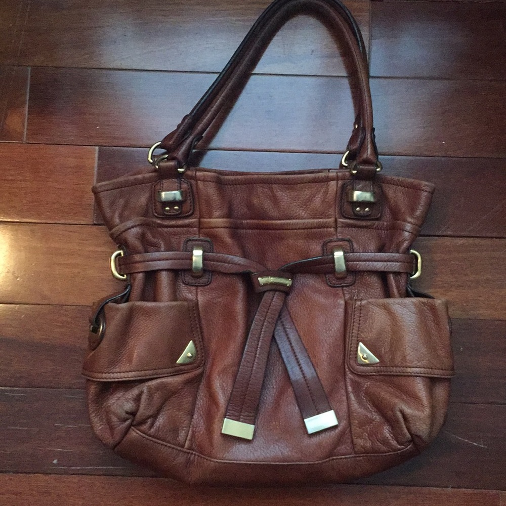 B. Makowsky Chestnut Leather Purse